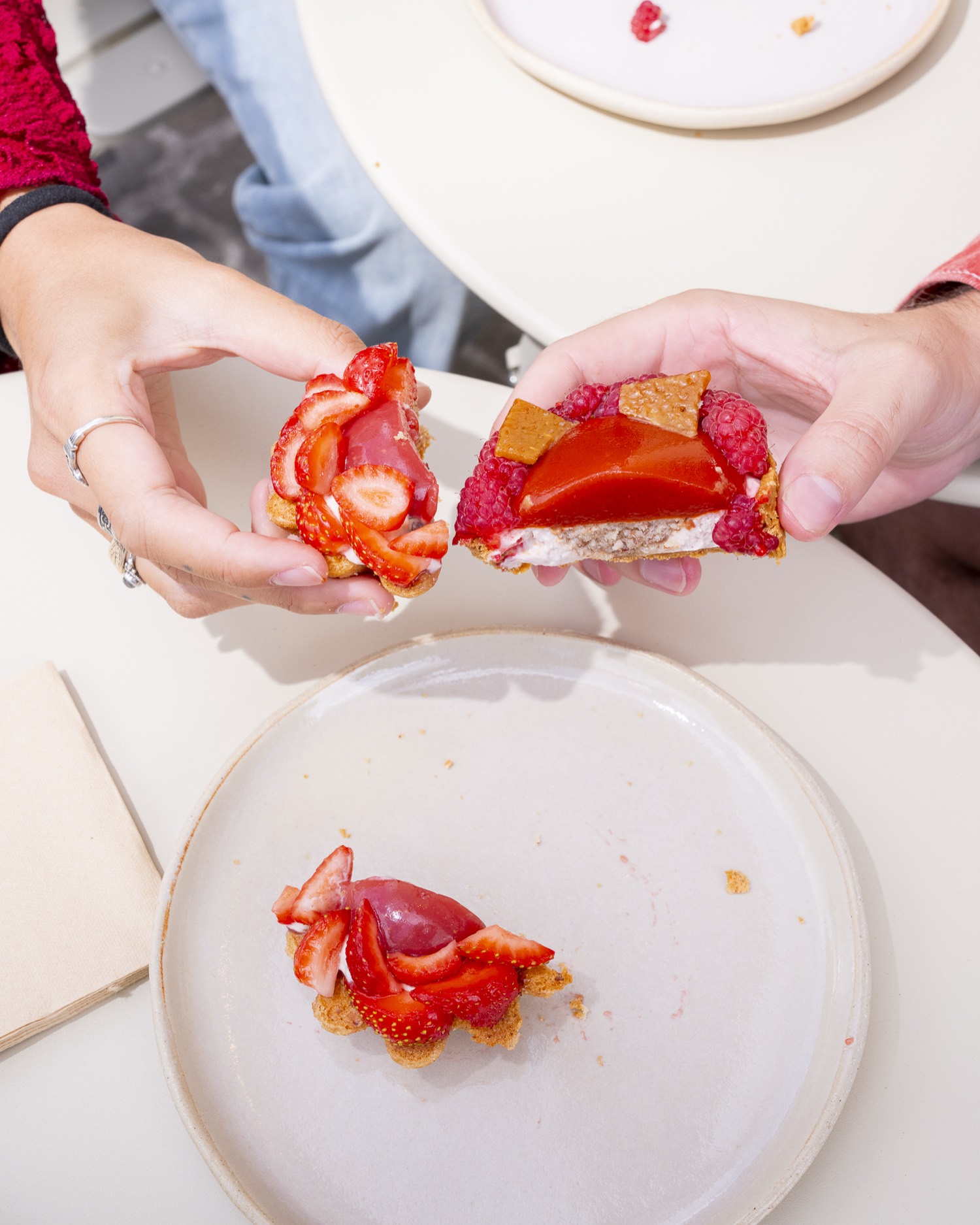 Douceurs sucrées : tartes aux fruits partagées